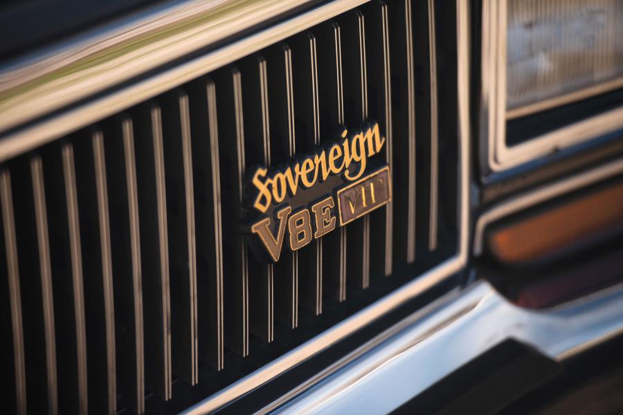 Логотип Nissan President Sovereign VIP V8E (H250) 1985 года  (фото 11 из 28)